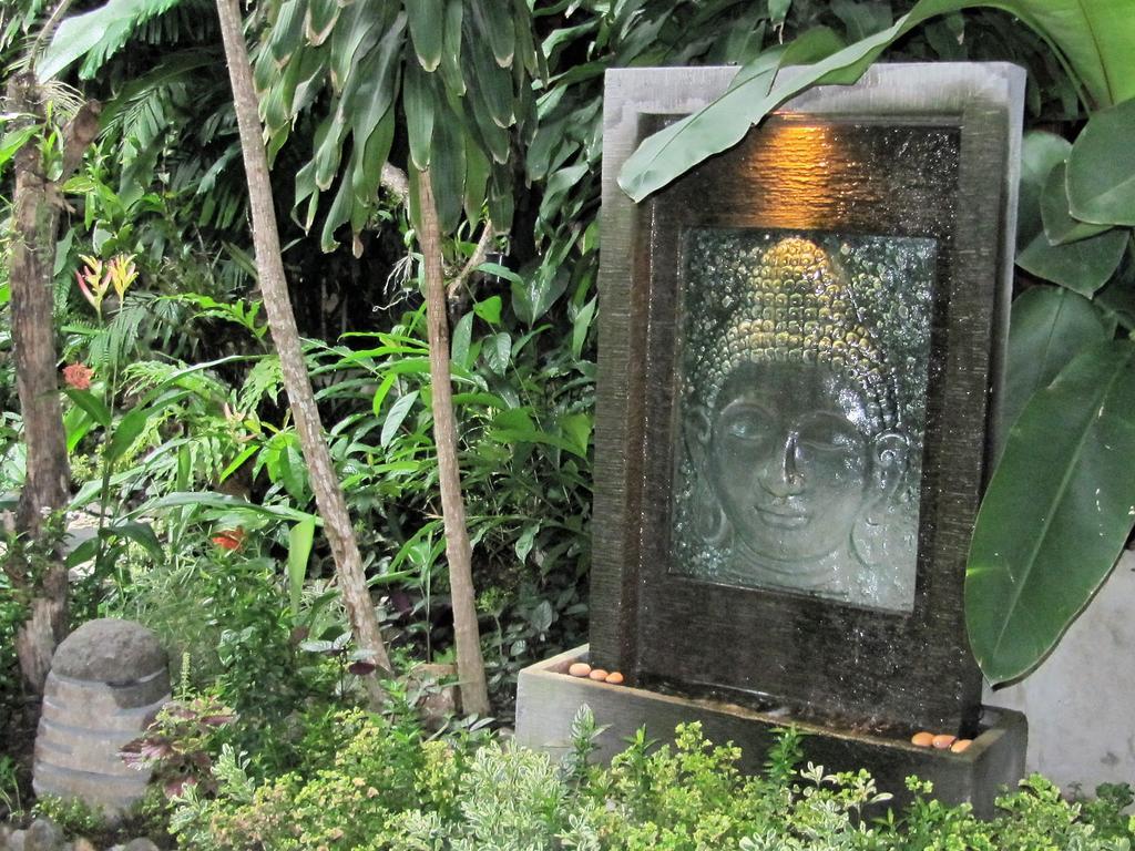 Raintree Lodge พอร์ตมอร์สบี ภายนอก รูปภาพ